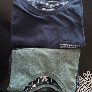 On the Byas Black and Teal Geometric Design